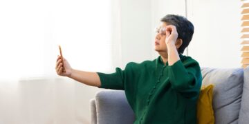 Two large companies are combining to develop an adjustable presbyopia-correcting IOL. Image: bennnn/stock.adobe.com.