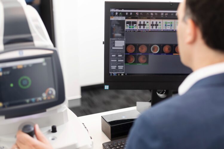 Patients should be given the choice of using contact lenses to fix their vision issues. Images: David Foresto.