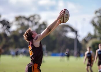 Aussie Rules players in Darwin are being hit by mystery eye infections. Image: AlazySM/stock.adobe.com.