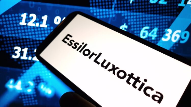 The sale of AI glasses has boosted revenue at EssilorLuxottica. Image: piter2121/stock.adobe.com.