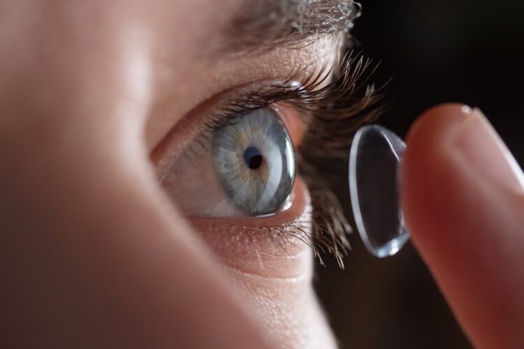 There’s plenty of technology in the TOTAL1 contact lens. Image: Kitreel/stock.adobe.com.