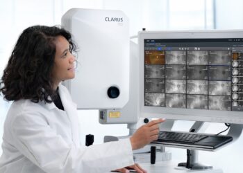 The CLARUS 700 ICGA feature extends imaging deeper into the choroidal circulation. Image: ZEISS.
