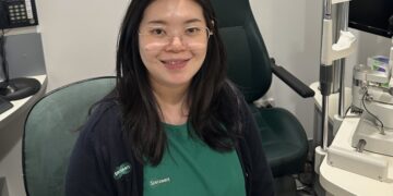 Samantha Ter was nominated for the award after identifying a retinal detachment on her second day at Specsavers Victor Harbor. Image: Specsavers.