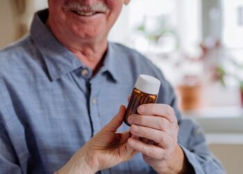 The course will explore the science behind oral medicines. Image: ACO.