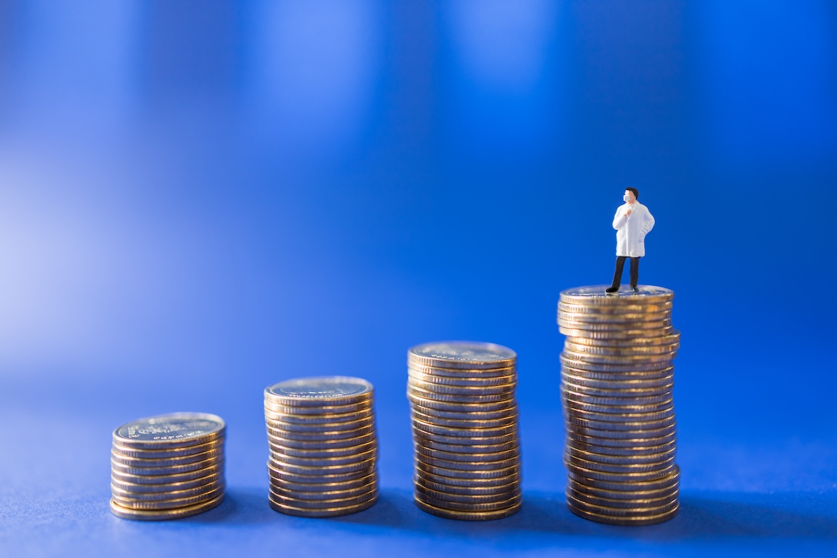 Why ophthalmologists face a unique wealth-building challenge